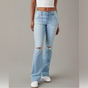 AMERICAN EAGLE AE Ne(x)t Level Ripped Low-Rise Kick Bootcut Jeans. Size 0. EUC.